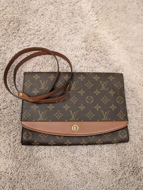 Authentic Louis Vuitton Brown Monogram Bordeaux 2way Style Bag
